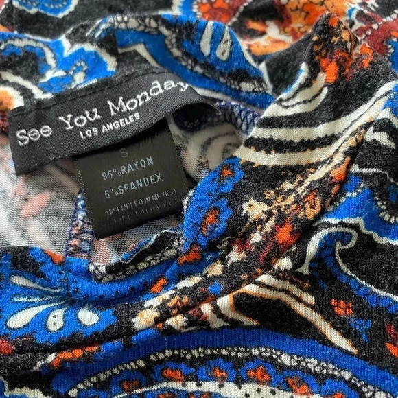 SEE YOU MONDAY EUC WOMENS TOP TANK SHIRT SLEEVELESS SUMMER CASUAL SIZE S - Picture 2 of 3